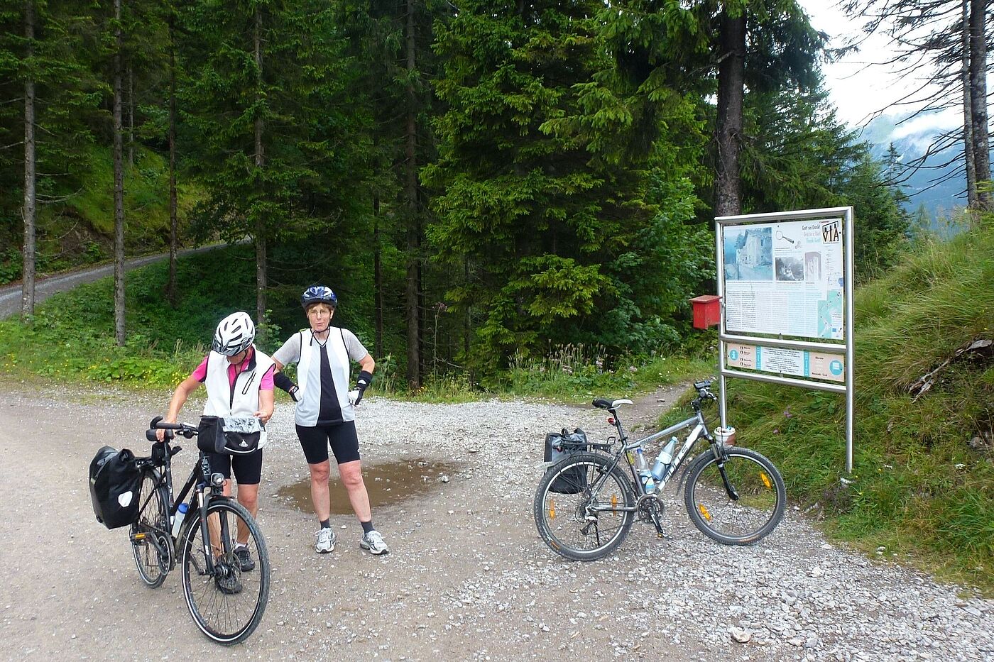 Geschafft. Oben angekommen auf dem Fernpass.