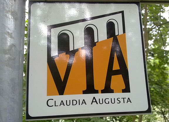 Wegweiser Via Claudia Augusta