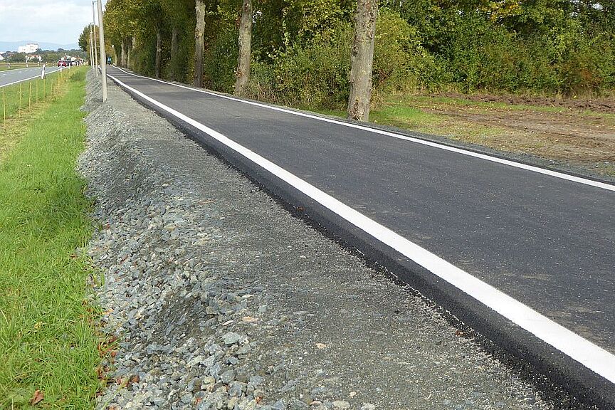 Rad-/Fußweg Dornheim - Berkach Rad-/Fußweg Dornheim - Berkach