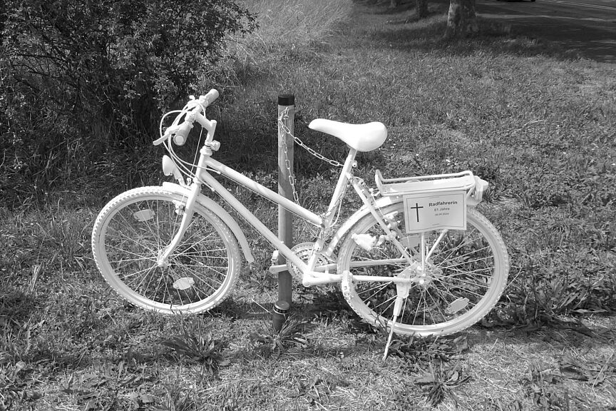 Ghostbike in Ginsheim Ghostbike in Ginsheim