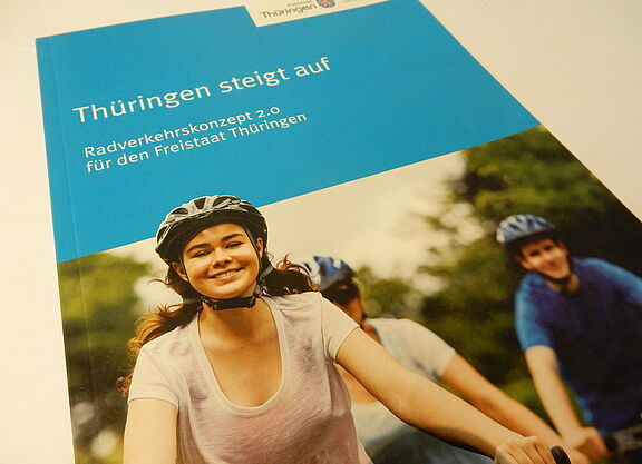 Radverkehrskonzept 2.0 für den Freistaat Thüringen Radverkehrskonzept 2.0 für den Freistaat Thüringen