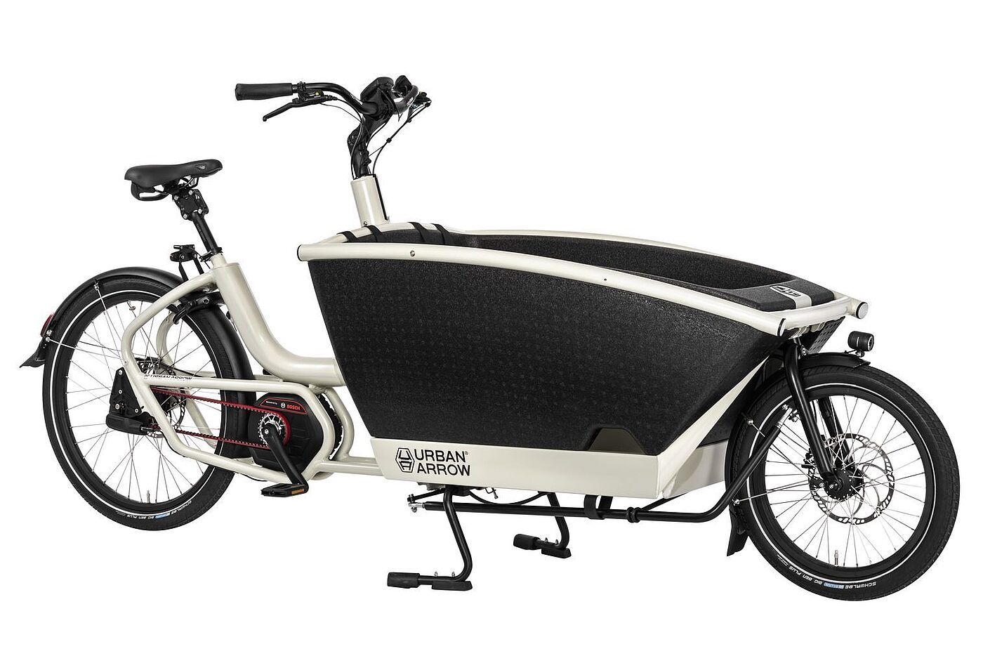 Lastenrad Long John von Urban Arrow Freisteller vom Lastenrad Long John von Urban Arrow für den Transport von Kindern mit einer großen Kiste vorne